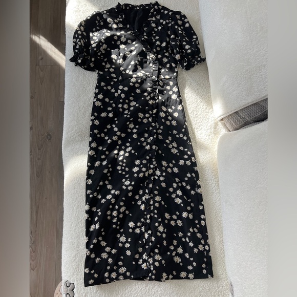 NWOT SRKBOUTIQUE Black Daisy Print Midi Dress, Lined, Puff Sleeves – Size M - Picture 3 of 8